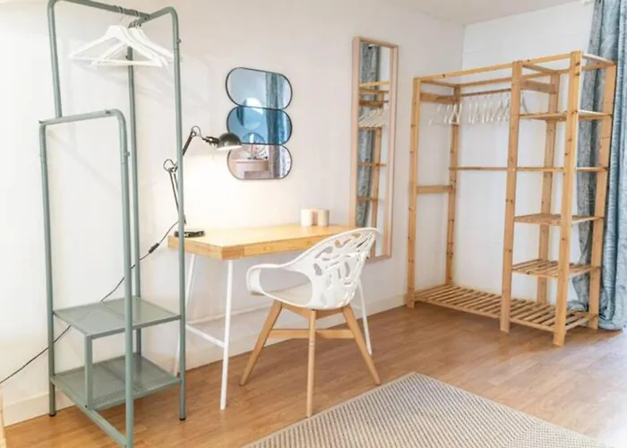 Quiet & Duplex Wifi Near Rhone & Parc Blandan ליון